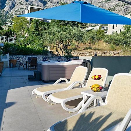 Amazing Apartment In Makarska With House Sea View Екстериор снимка